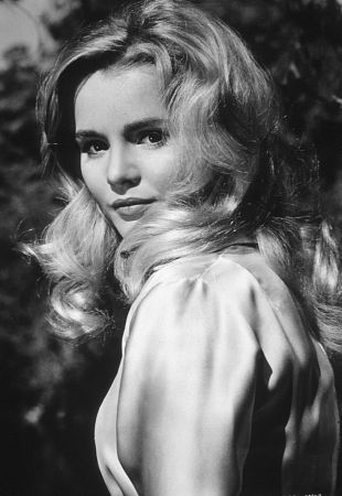 actor Tuesday Weld large photo