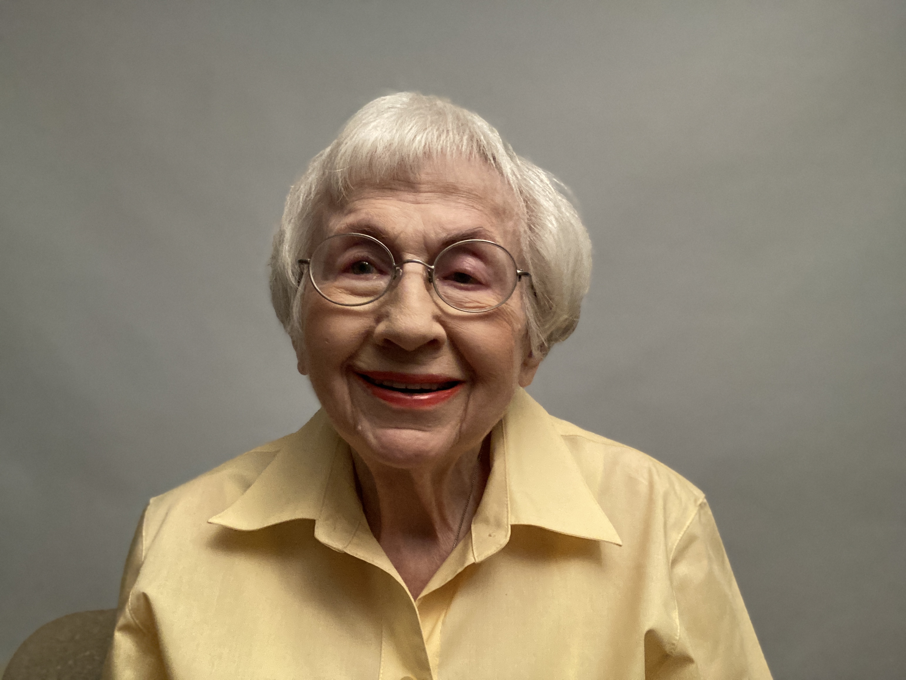 actor Barbara Singer large photo