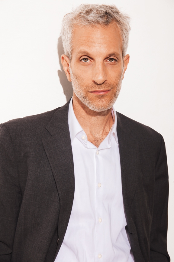 actor Jon Sklaroff large photo