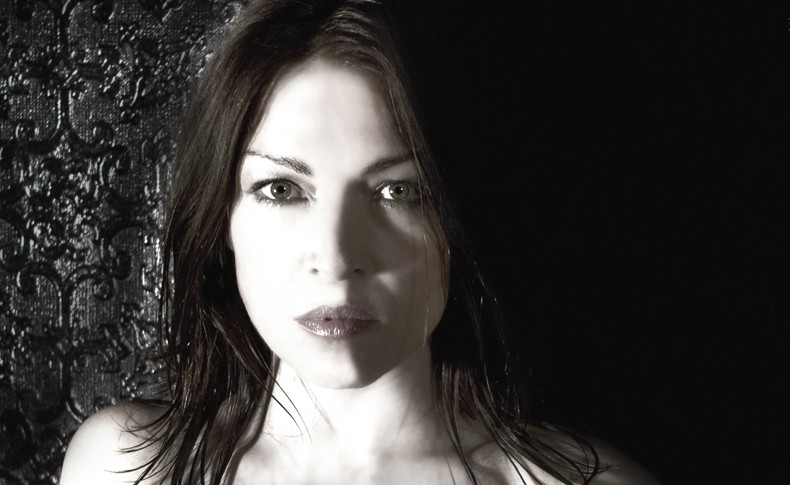 actor Liz May Brice large photo