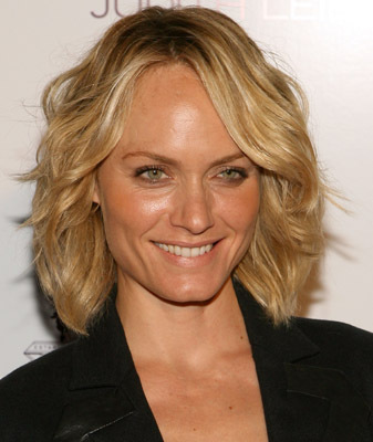 actor Amber Valletta large photo actor Amber Valletta large photo