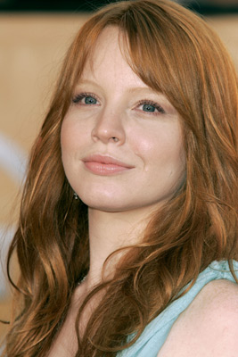 actor Lauren Ambrose large photo