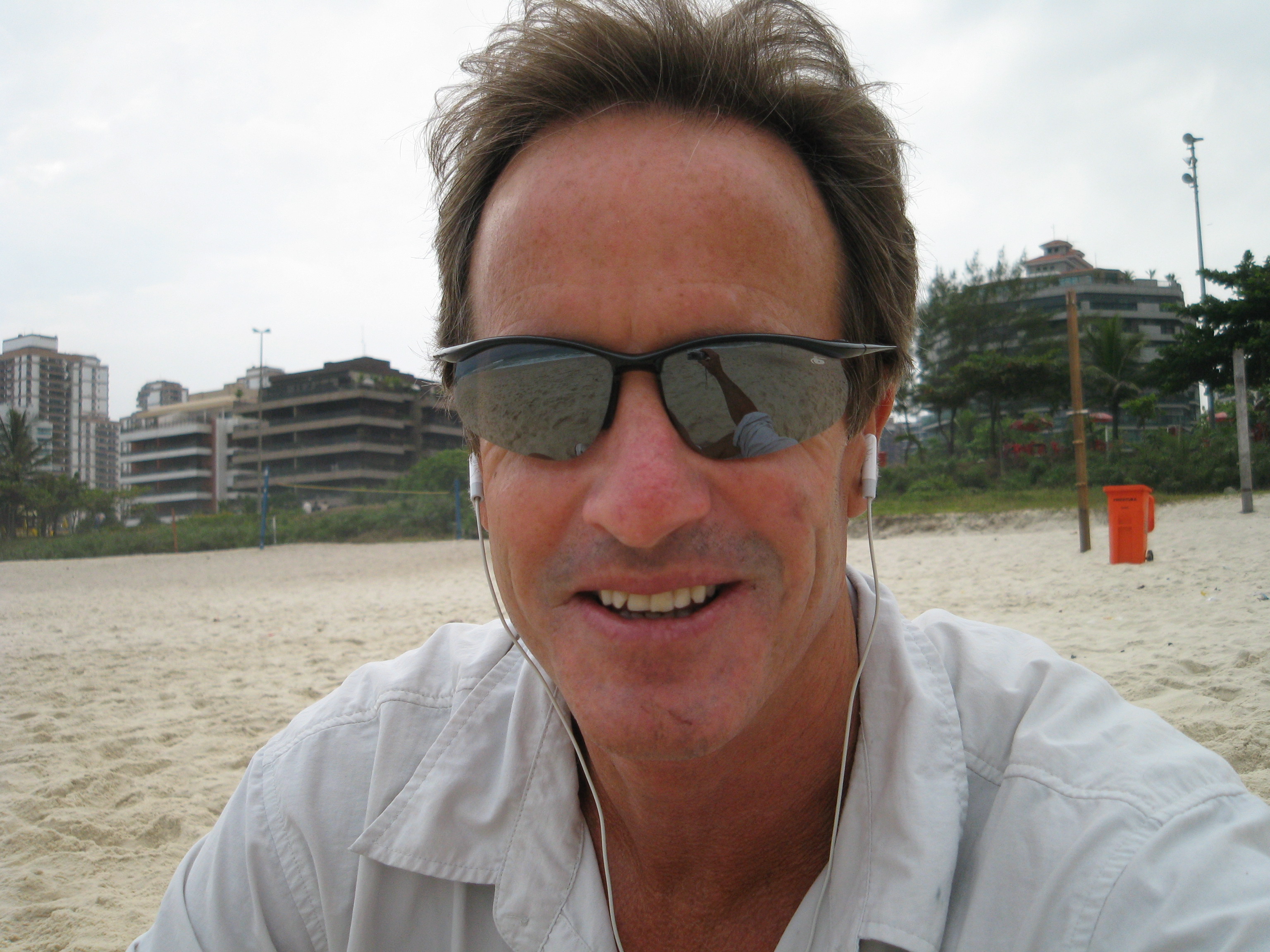 actor John Robotham large photo