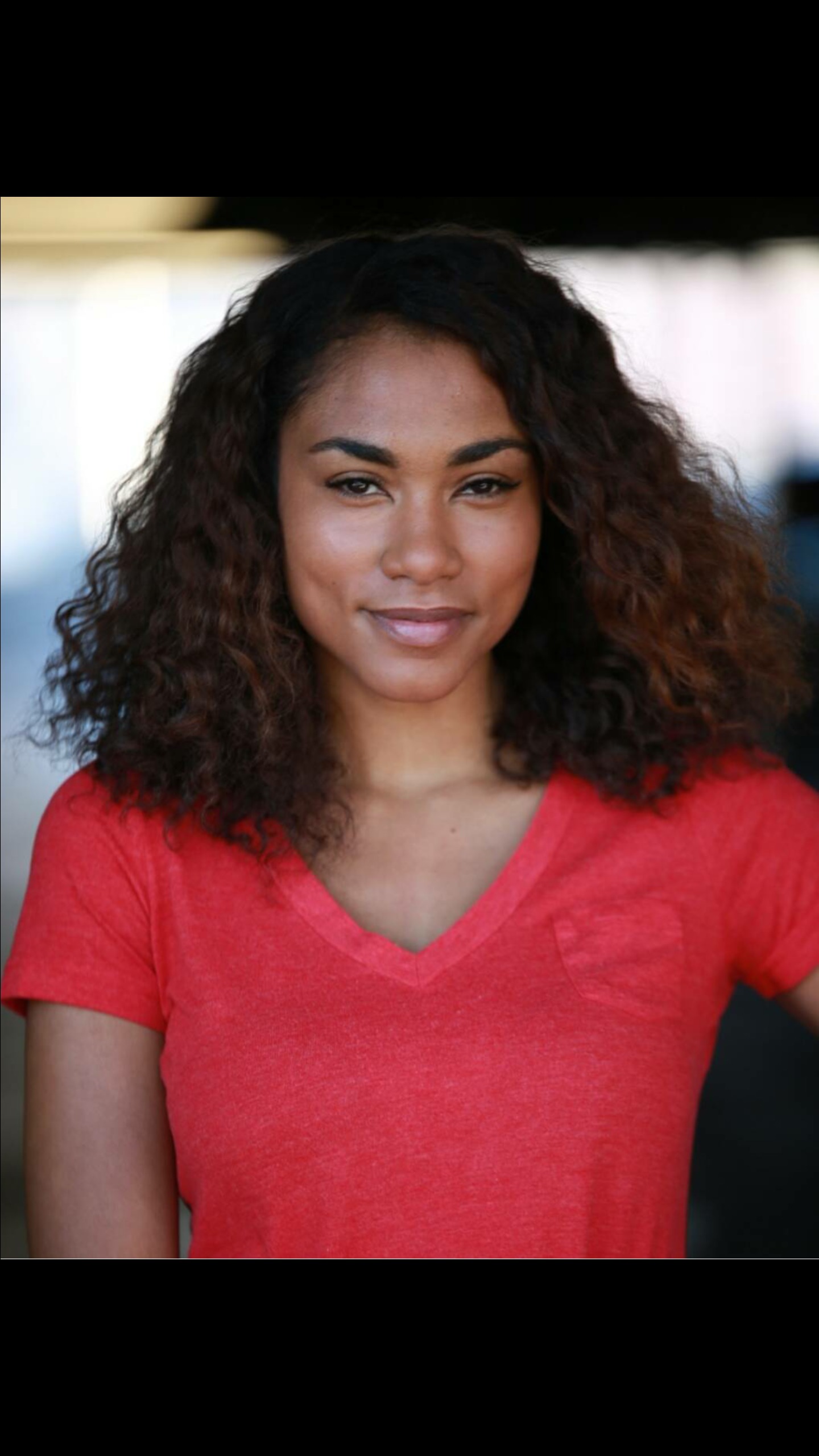 actor Bianca Bethune large photo