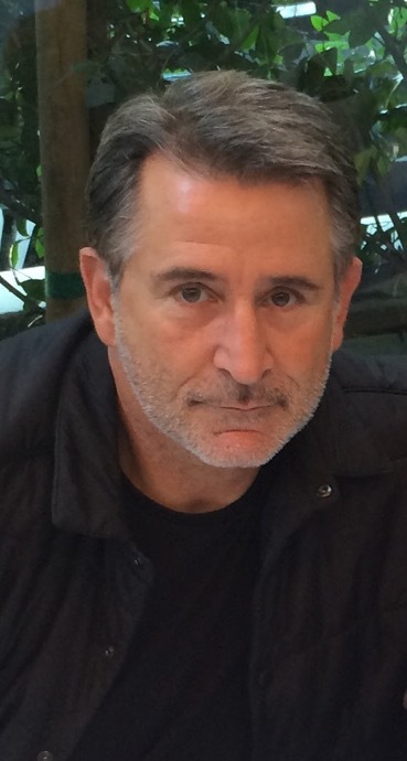 actor Anthony LaPaglia large photo