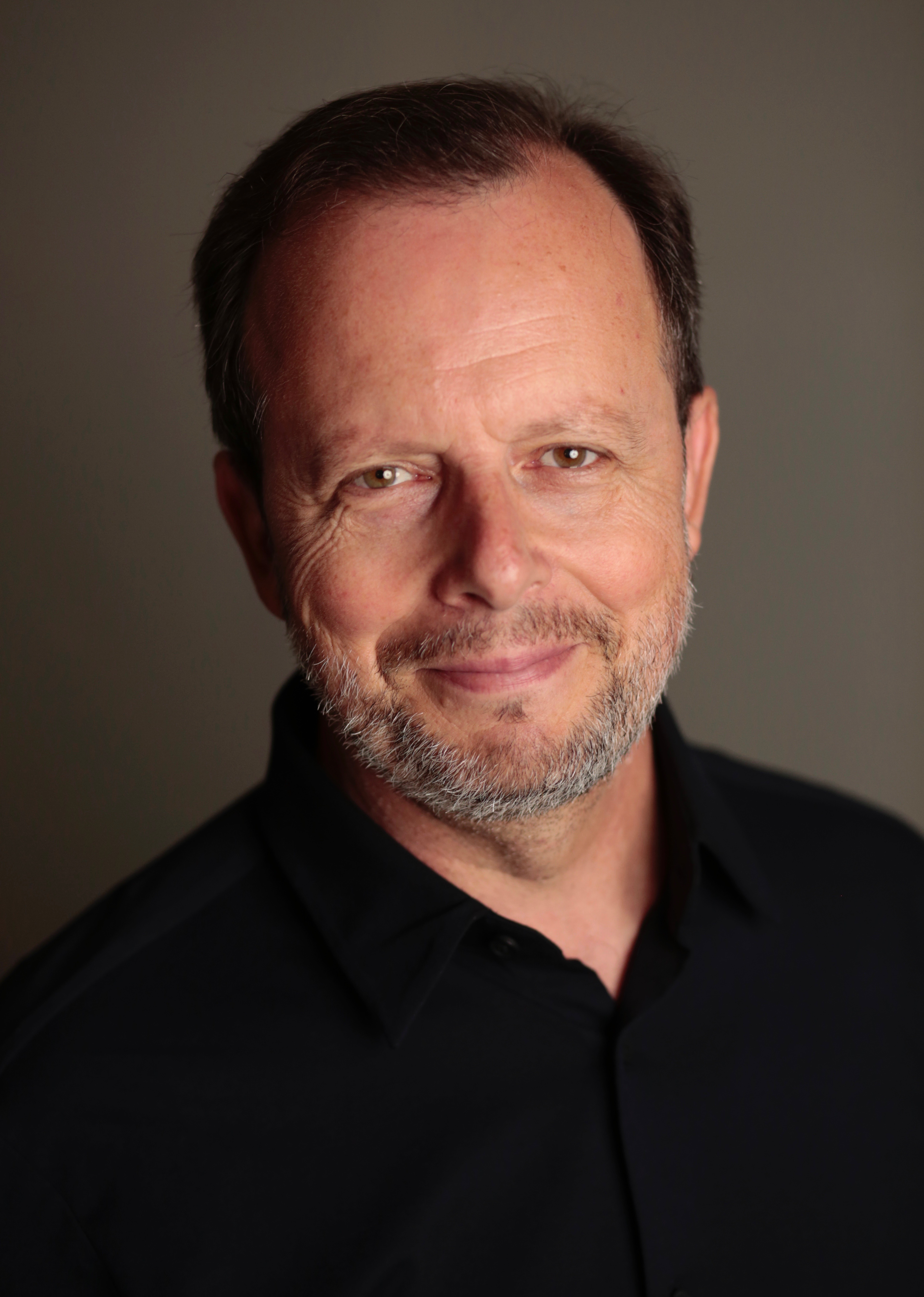 actor Frédéric Auburtin large photo