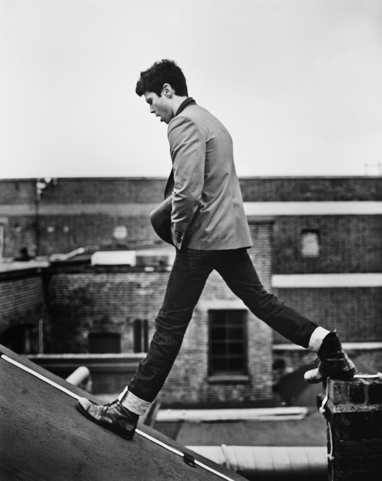 actor Toby Kebbell large photo