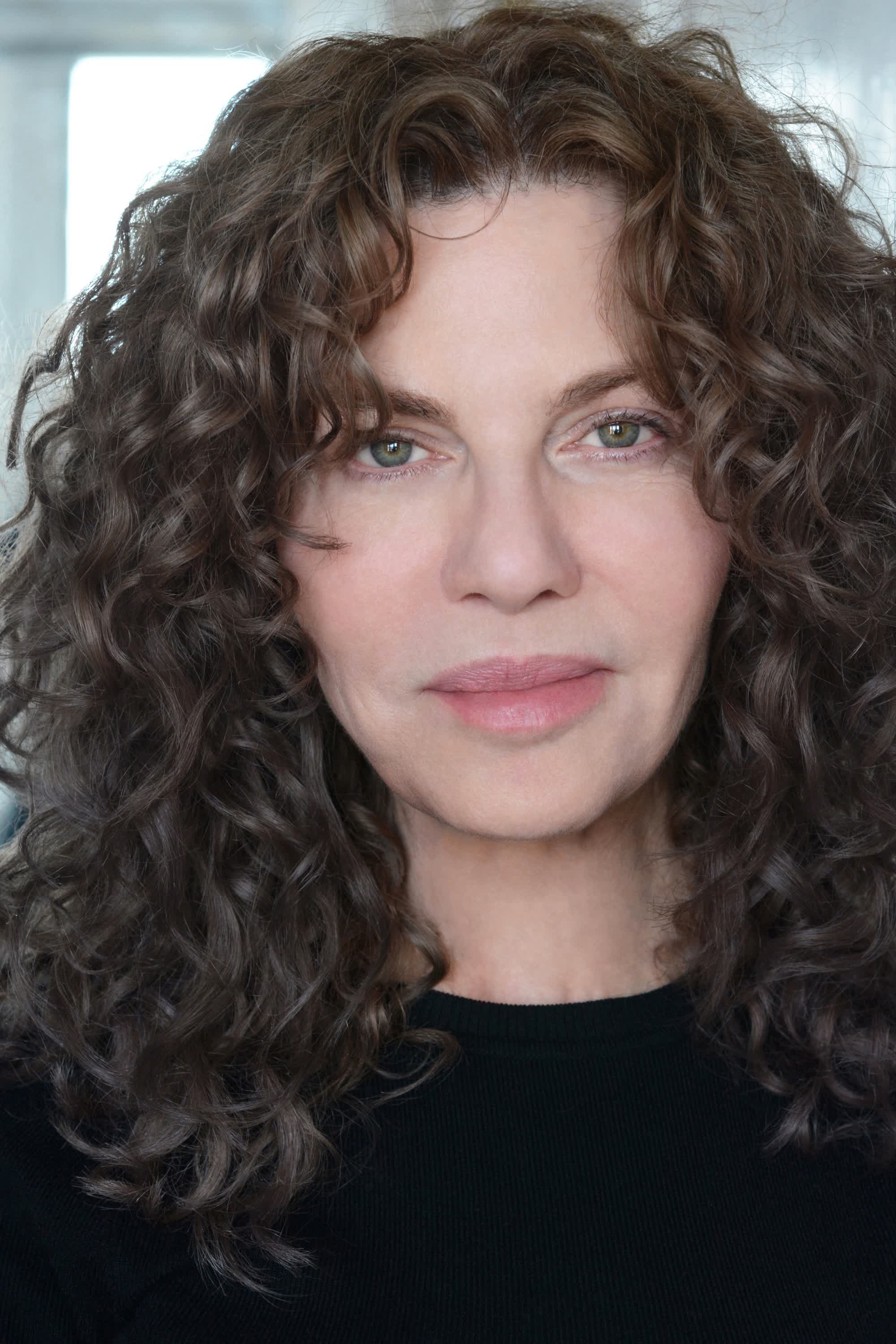 actor Shareen Mitchell large photo