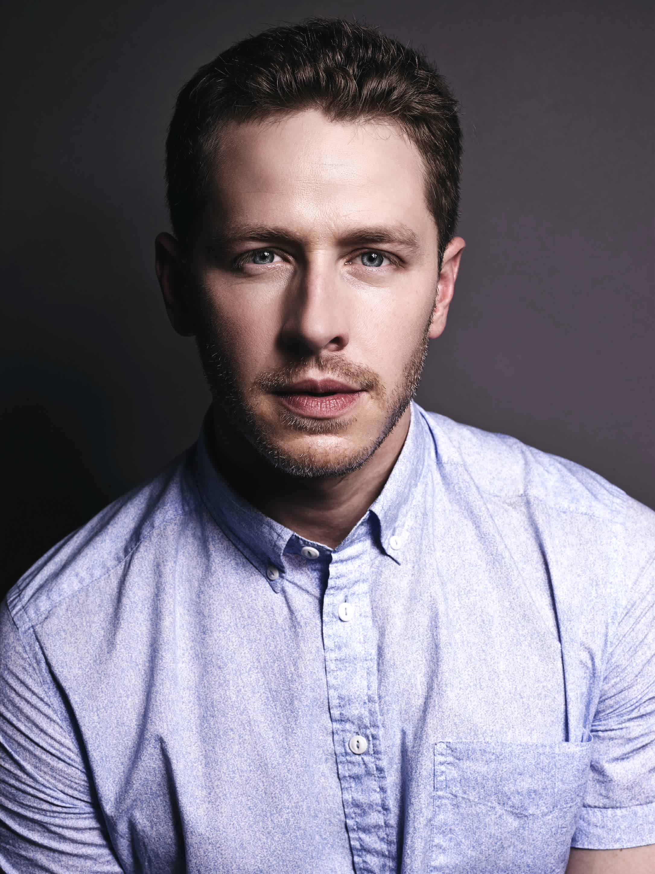 actor Josh Dallas large photo