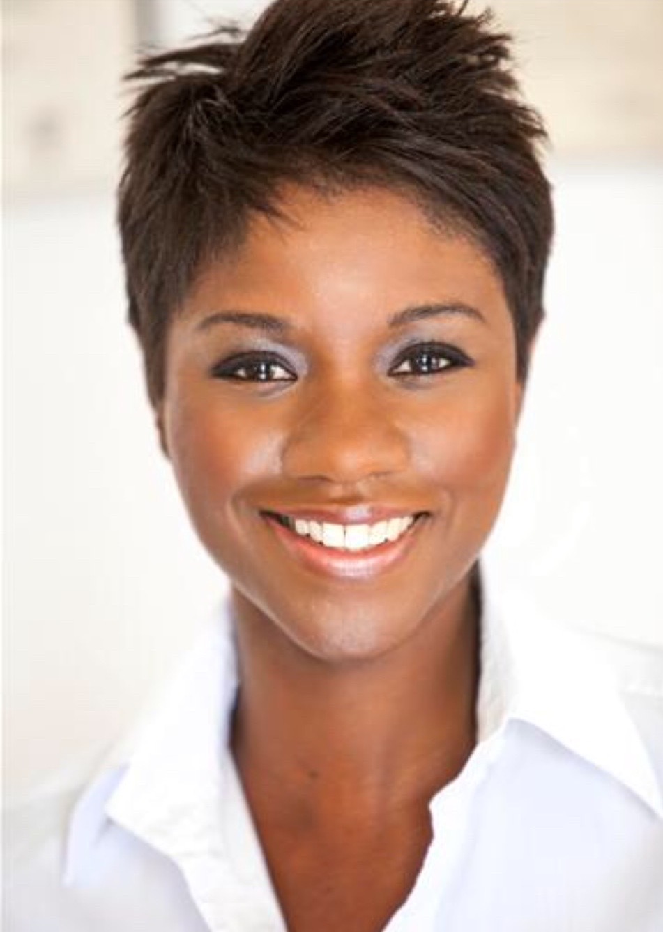 actor Ginny Holder large photo