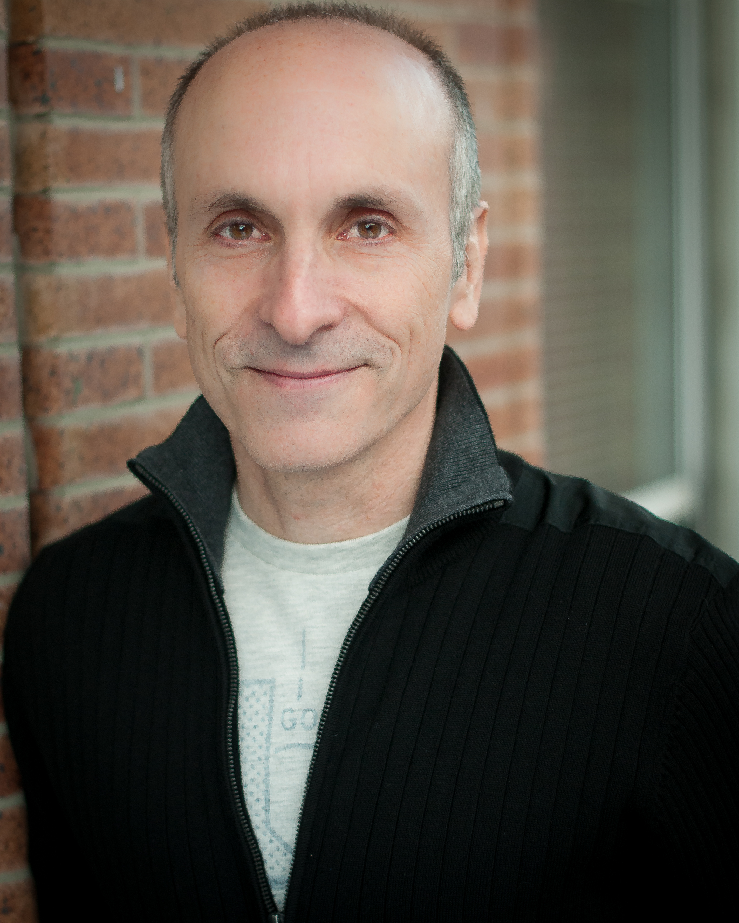 actor Seth Barrish large photo