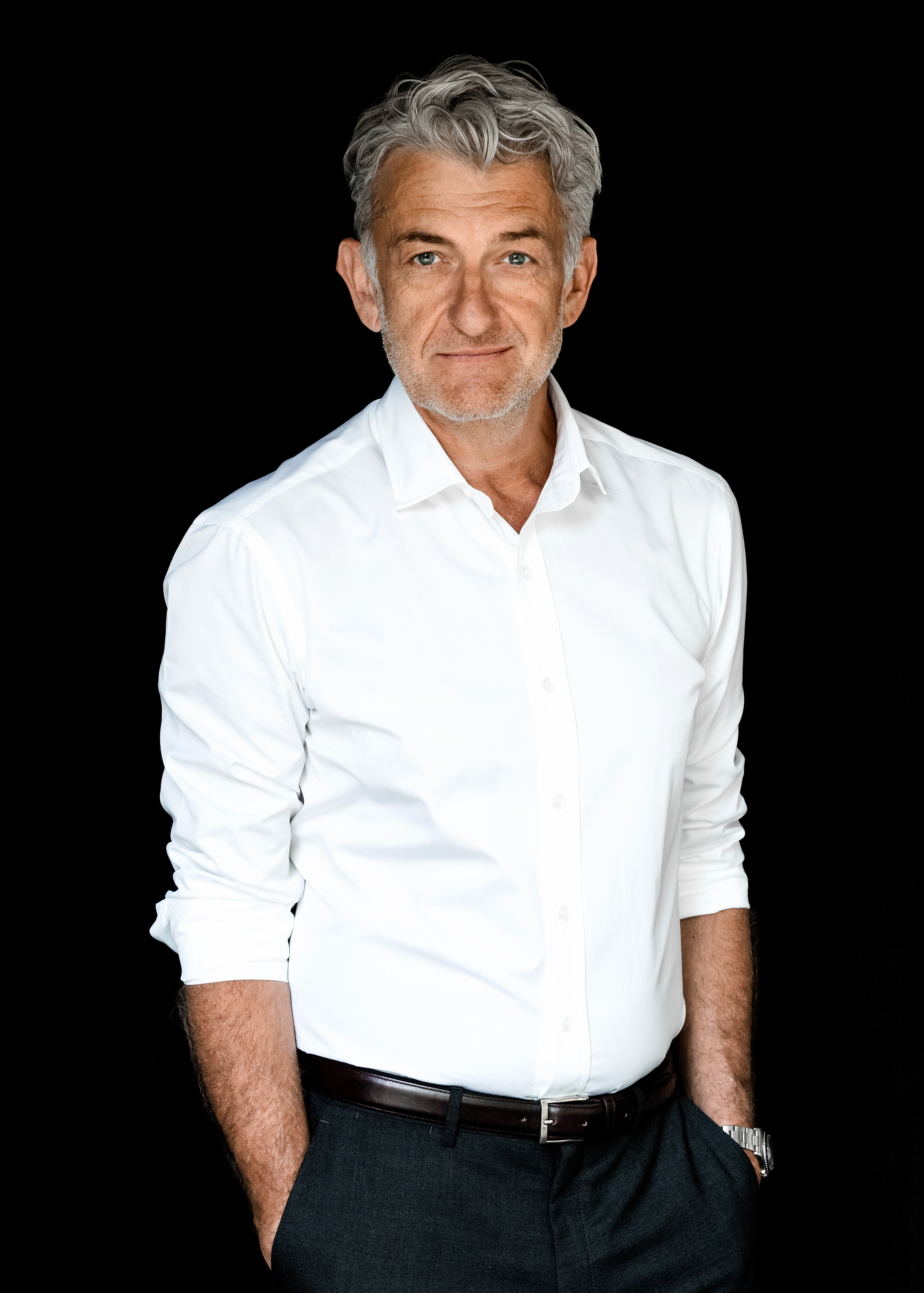 actor Dominic Raacke large photo