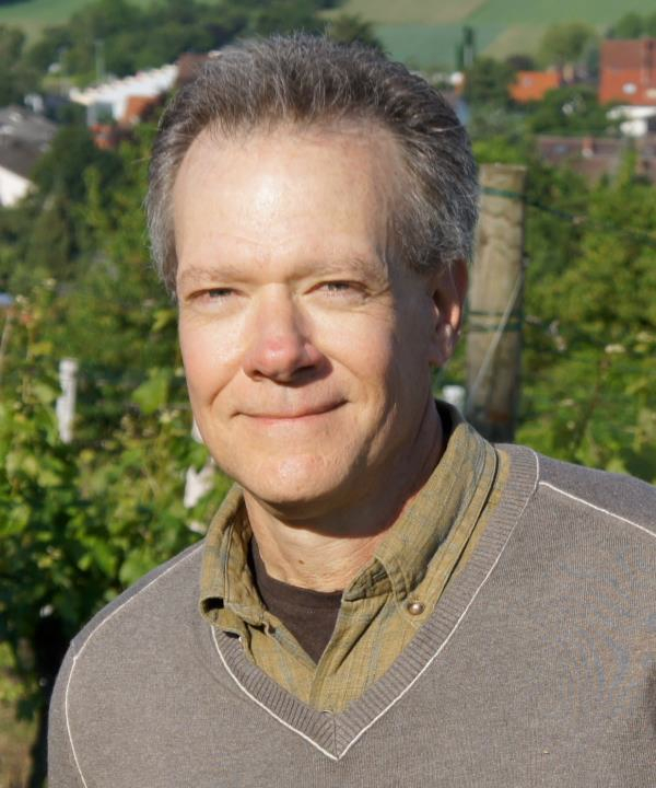 actor Richard Lineback large photo