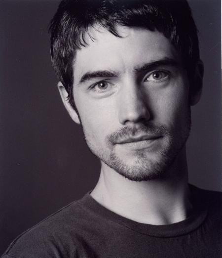 actor Tyron Leitso large photo