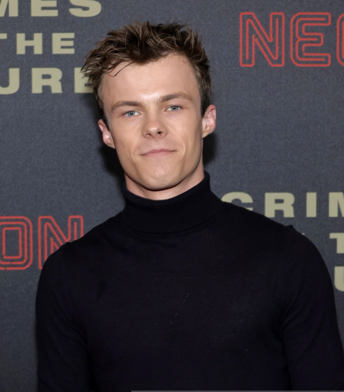 actor Nicholas Hamilton large photo