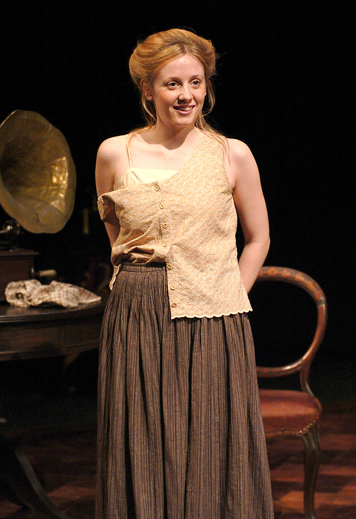 actor Sinead Matthews large photo