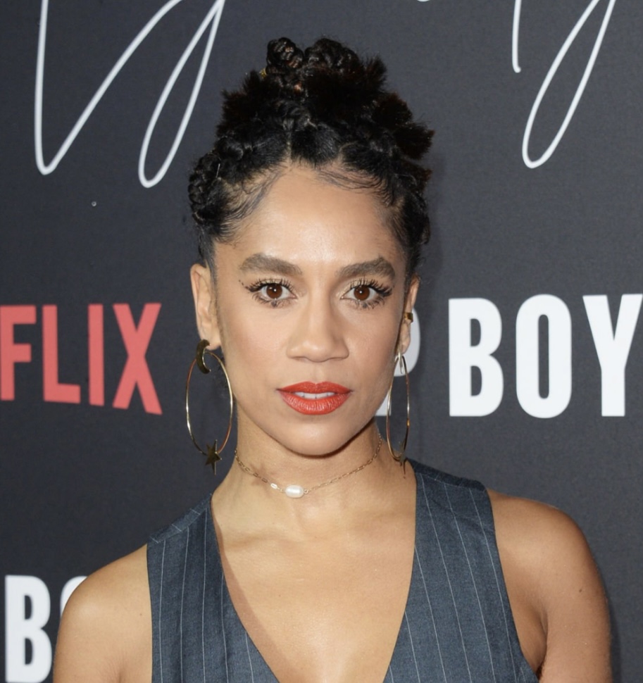 actor Dominique Tipper large photo