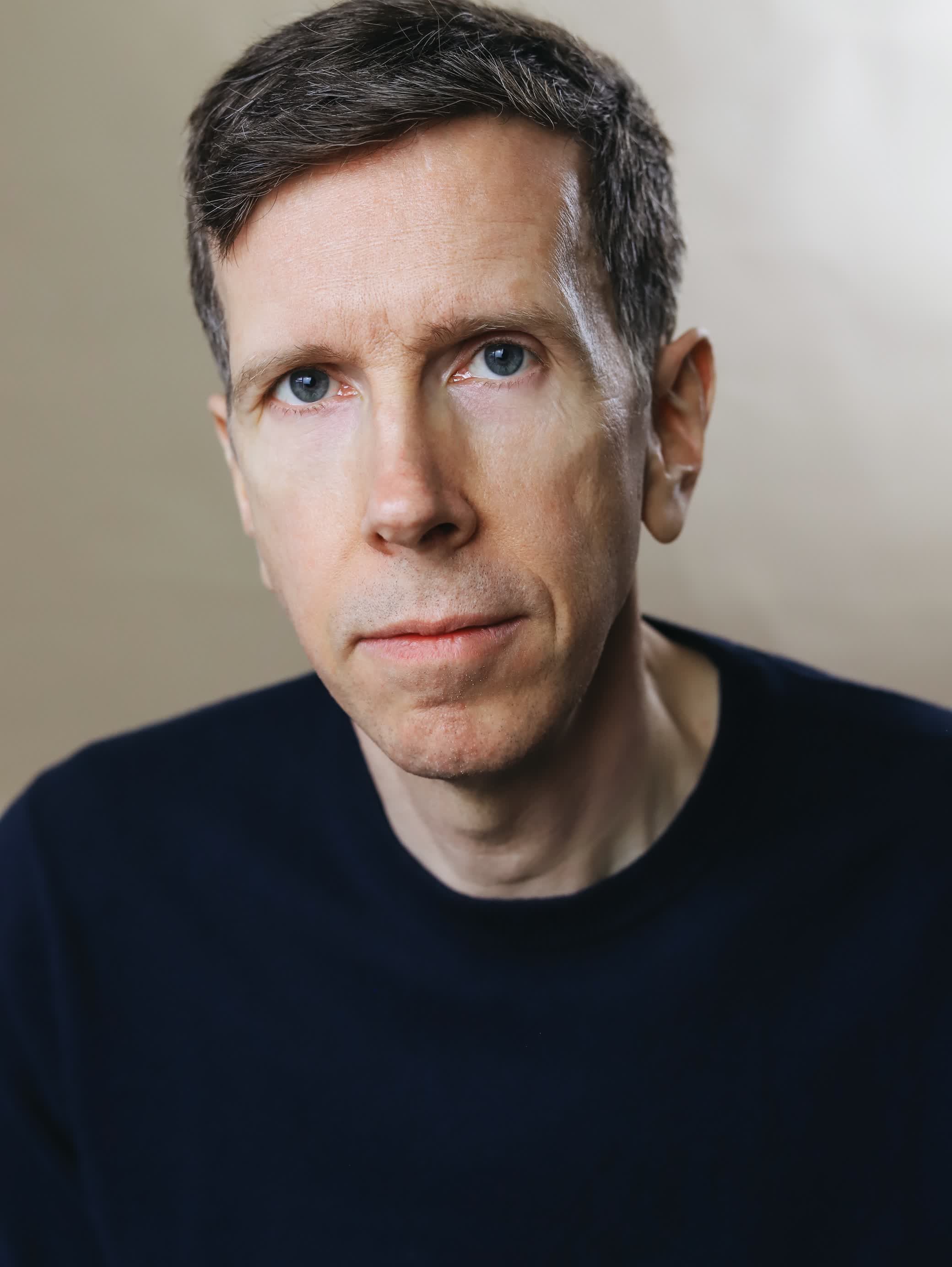 actor Robert Stanton large photo