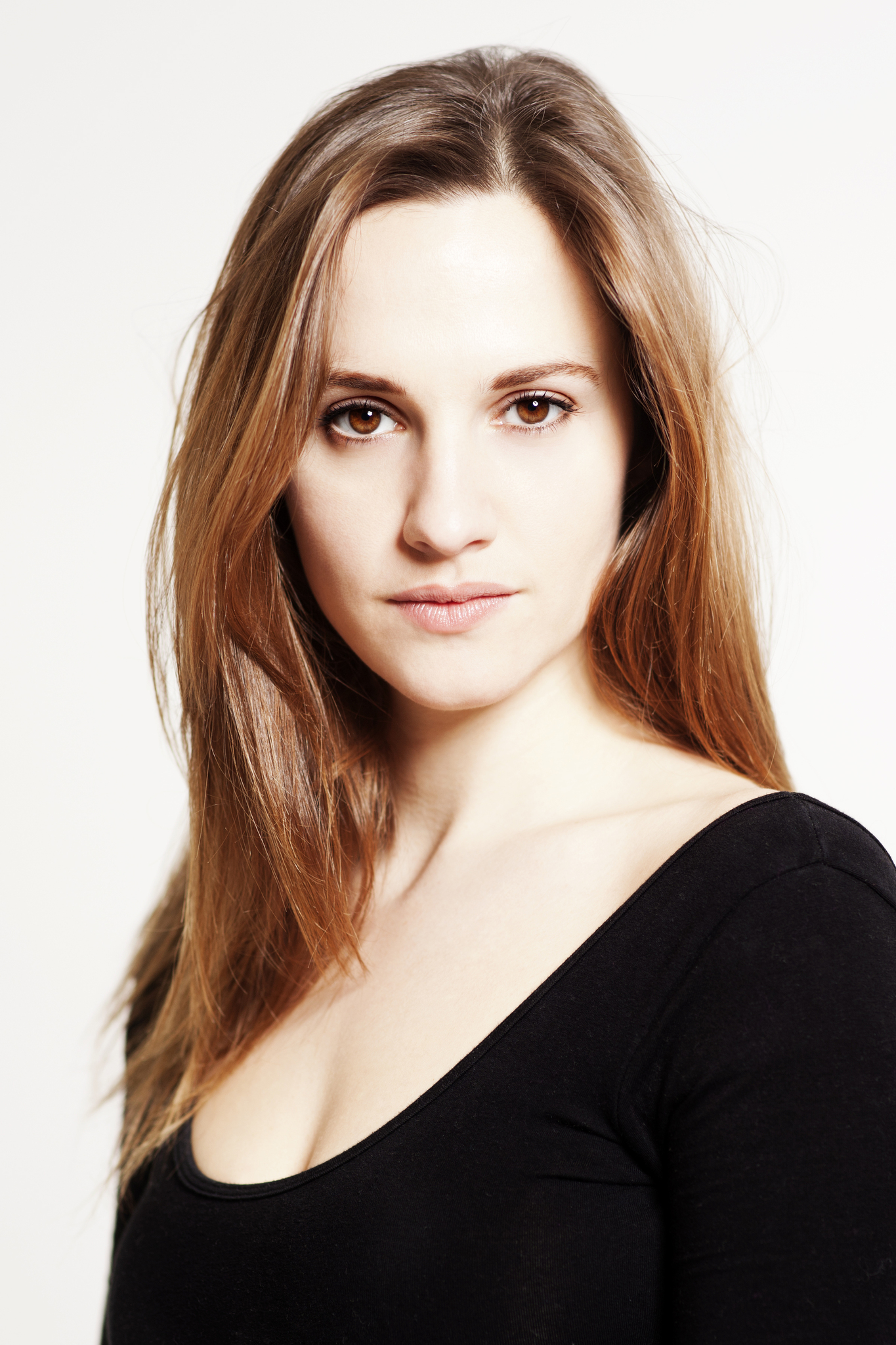 actor Ruth Bradley large photo