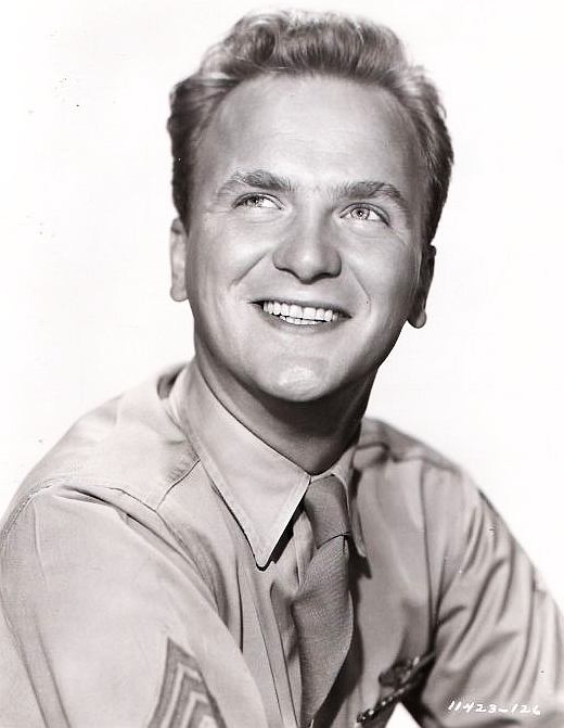 actor Kevin O'Morrison large photo