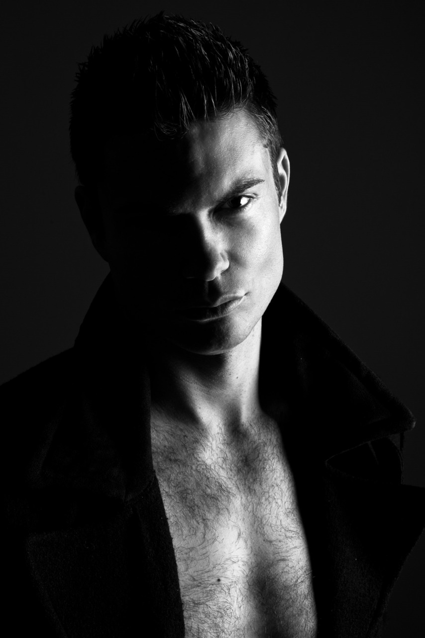 actor Sam Horrigan large photo