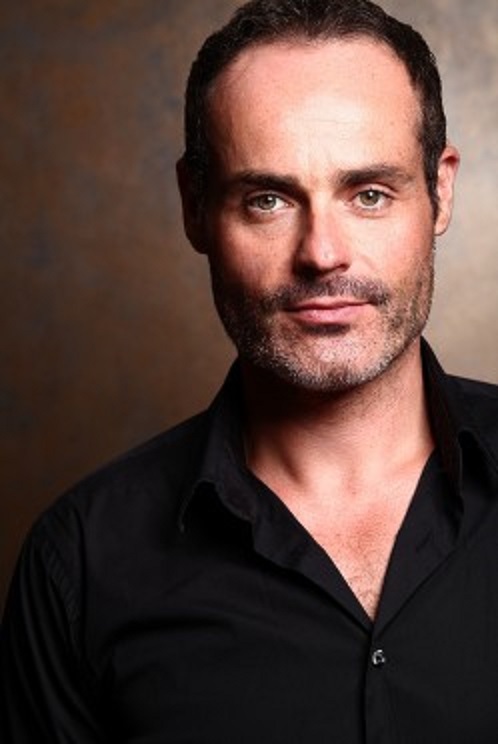 actor Kieron Elliott large photo