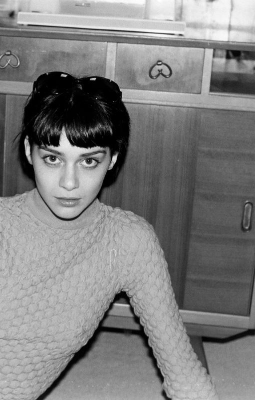 actor Emma Appleton large photo