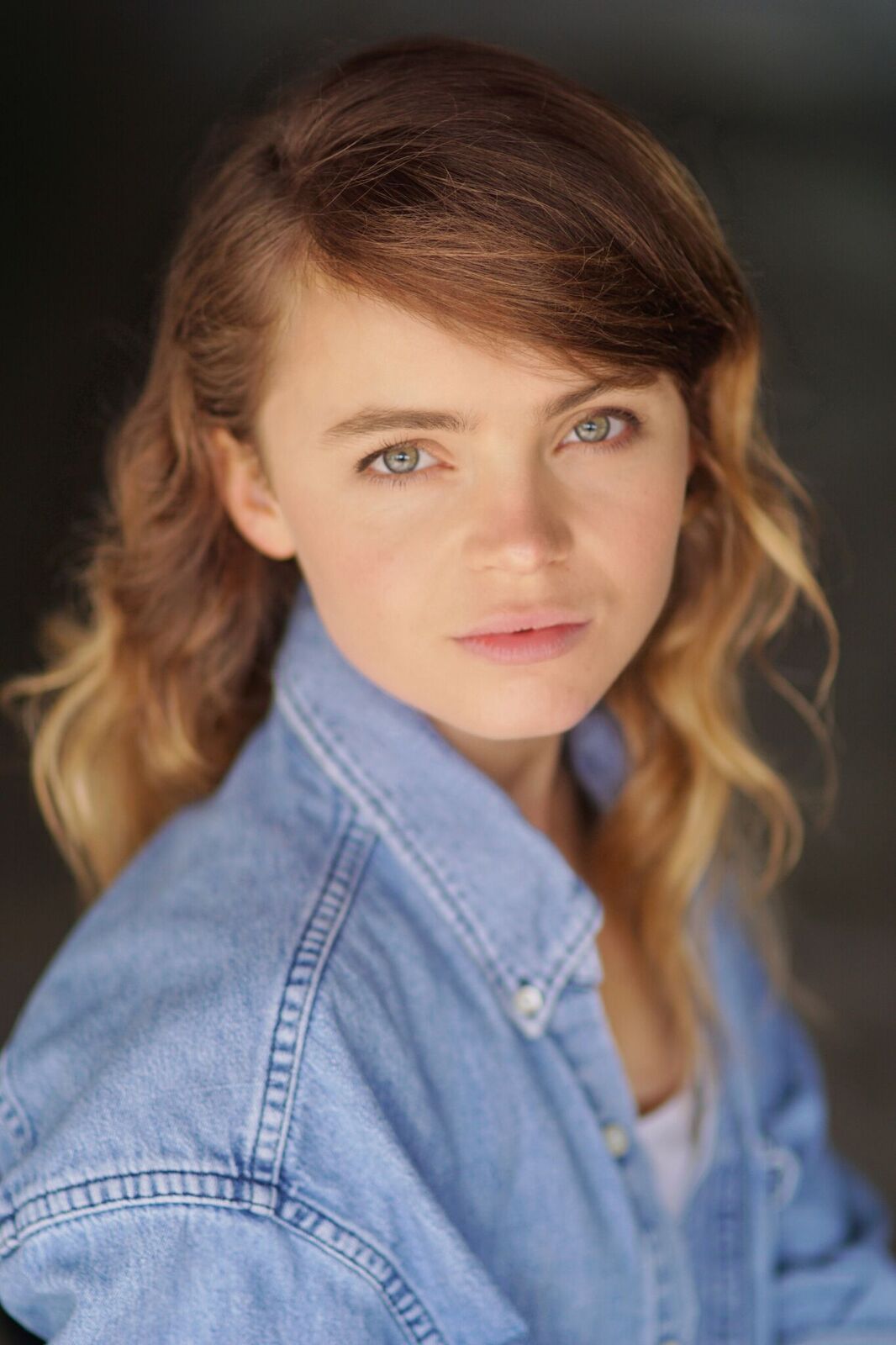 actor Hannah Sharp large photo