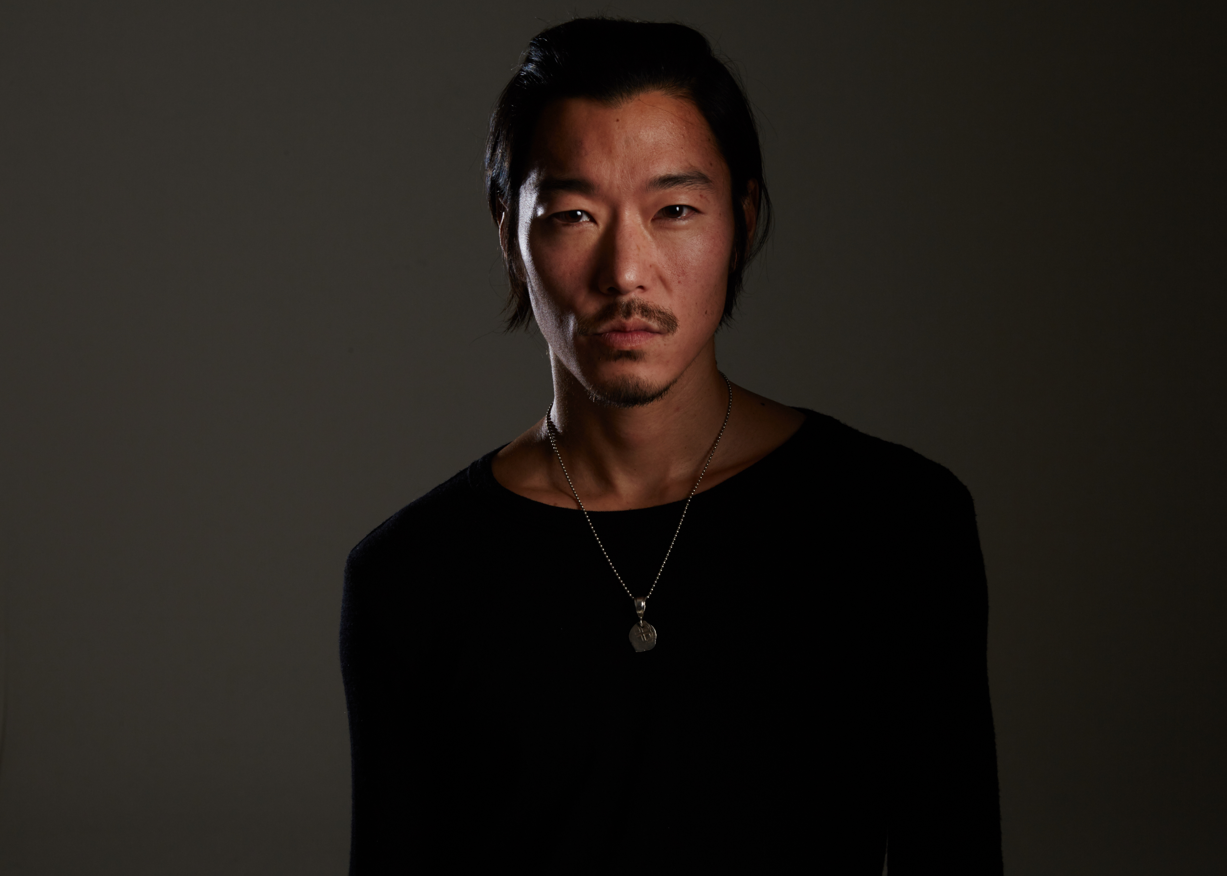 actor Aaron Yoo large photo