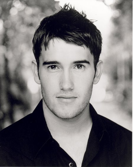 actor Anthony Lewis large photo