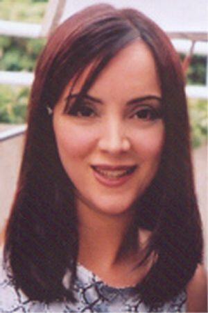 actor Frida Betrani large photo