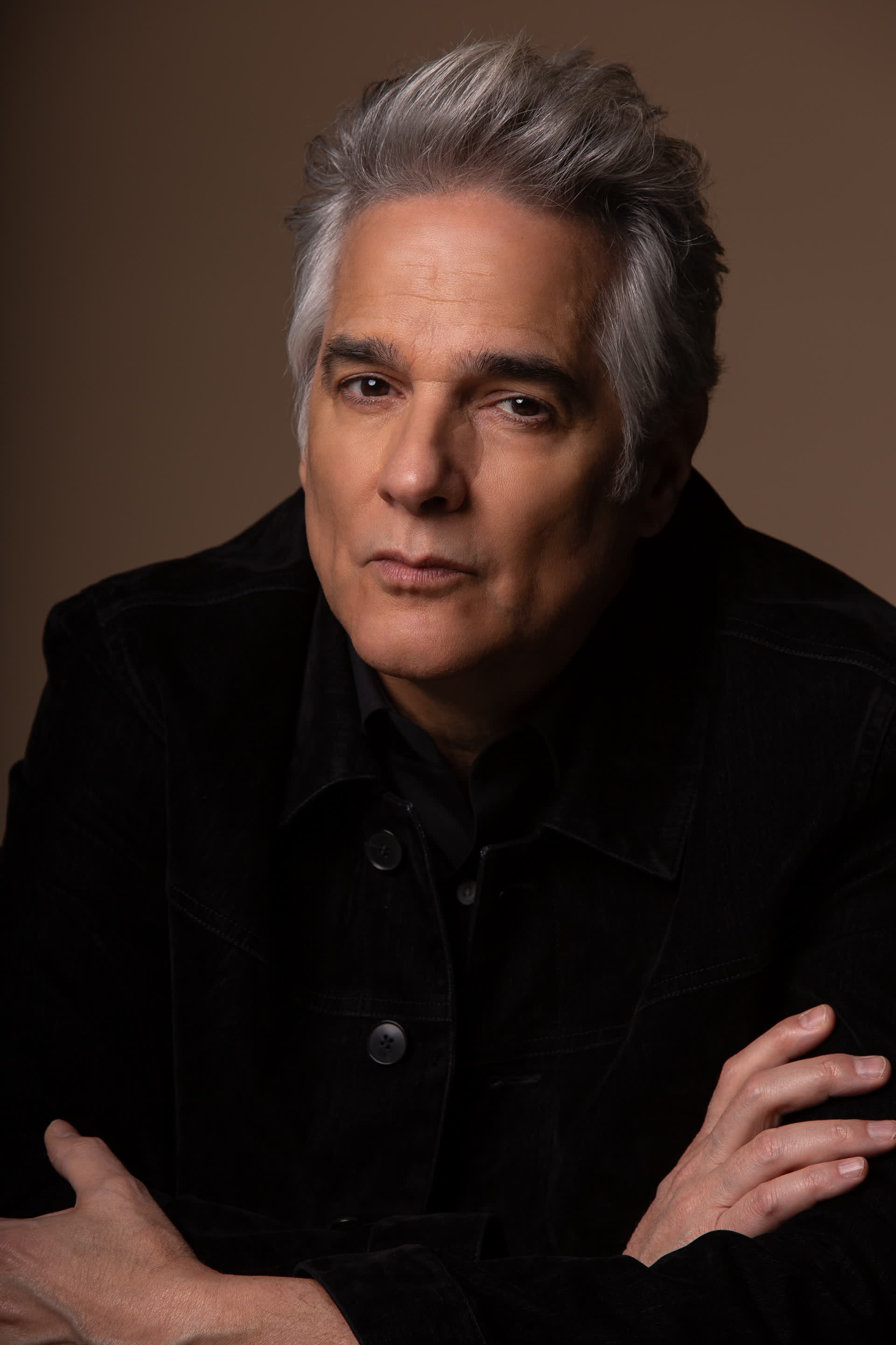 actor Yul Vazquez large photo