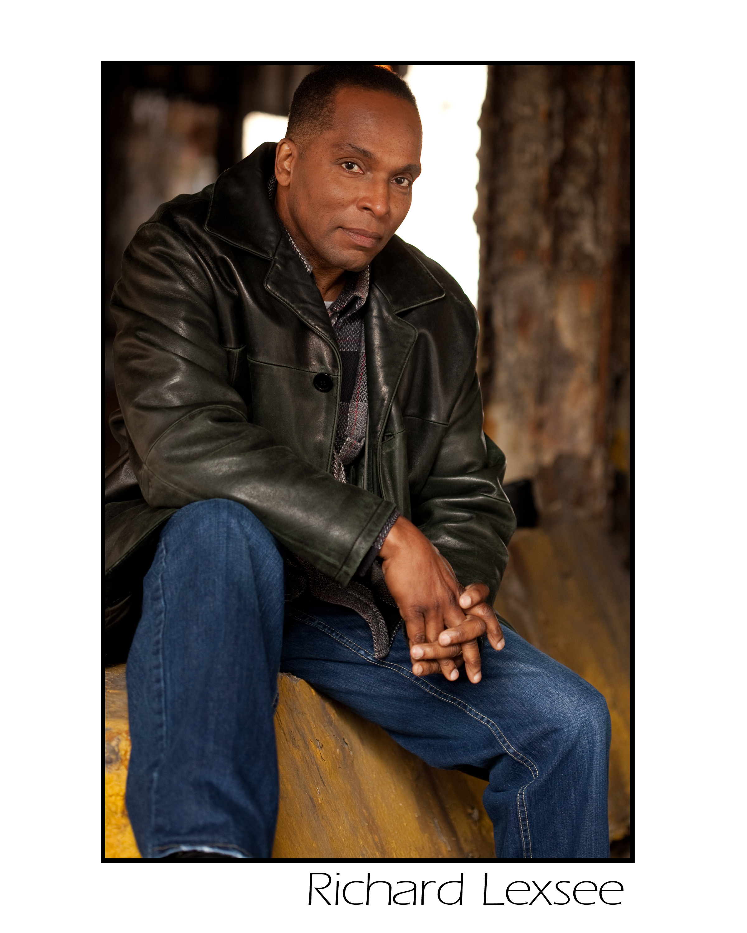 actor Richard Lexsee large photo