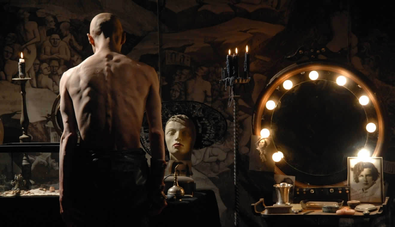 actor Nuot Arquint large photo