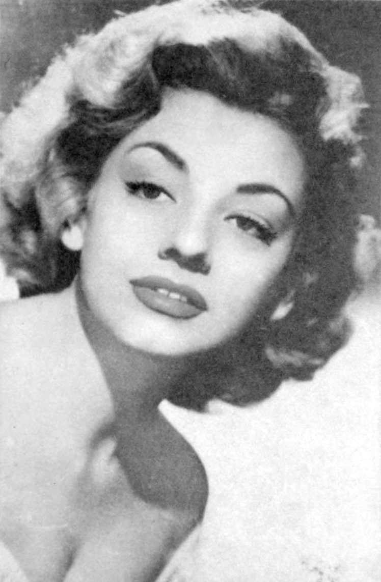 actor Evangelina Elizondo large photo