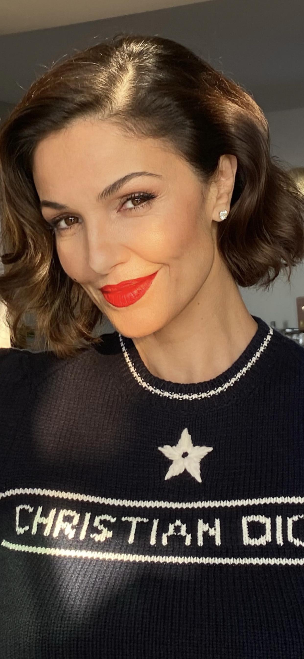 actor Nadia Farès large photo