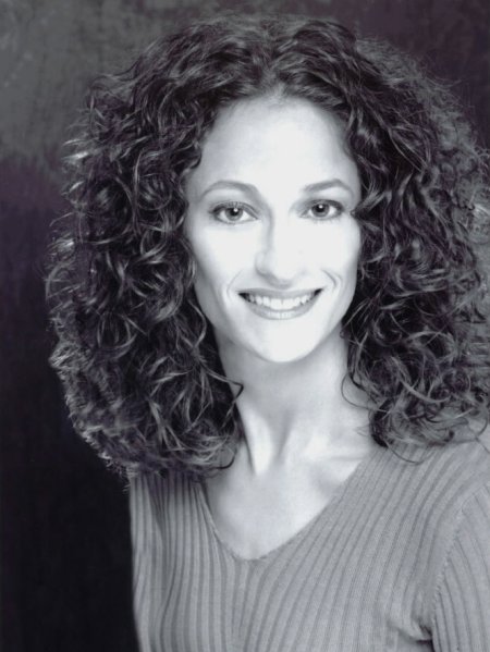 actor Ellen Sandweiss large photo