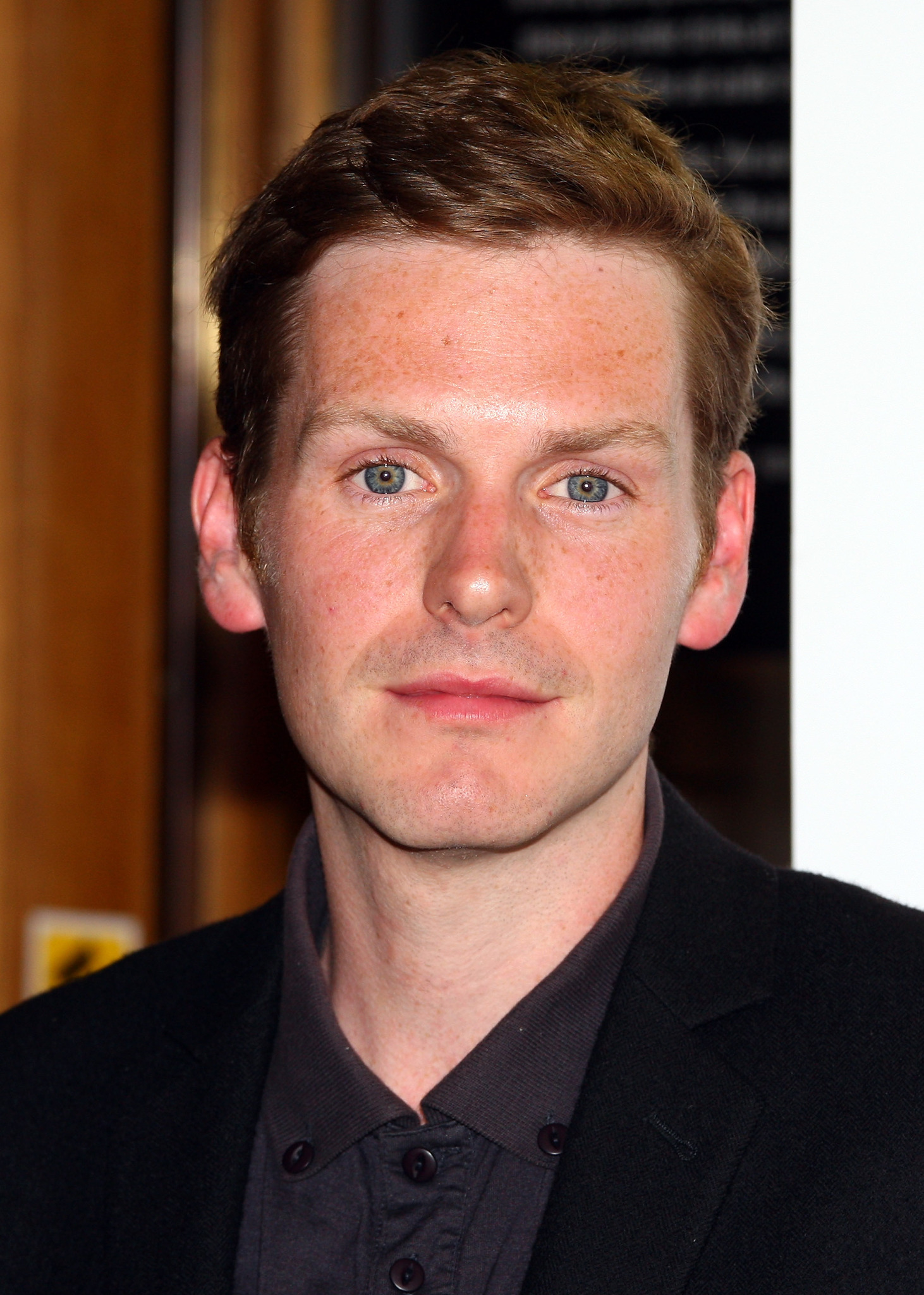 actor Shaun Evans large photo
