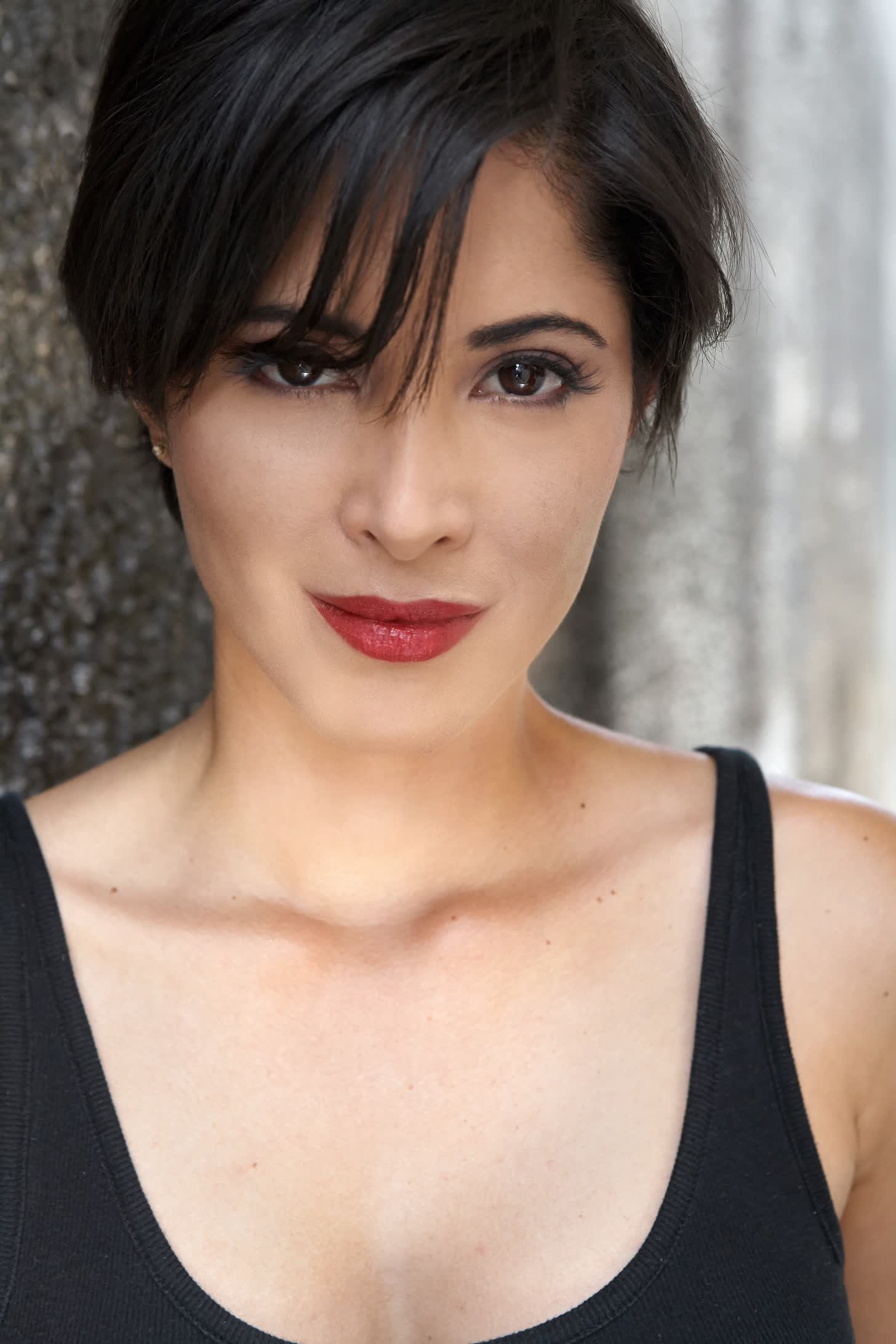 actor Vivi Pineda large photo