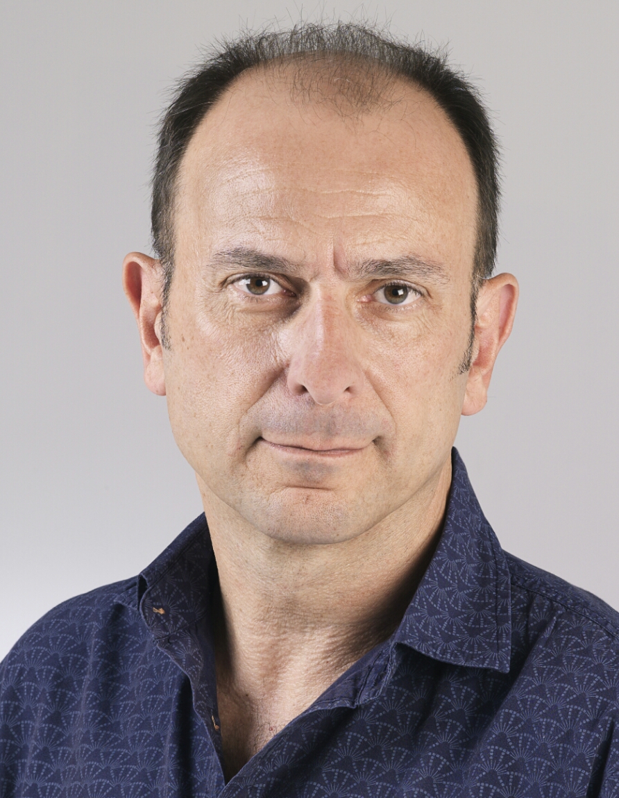 actor Carlos Vicente large photo