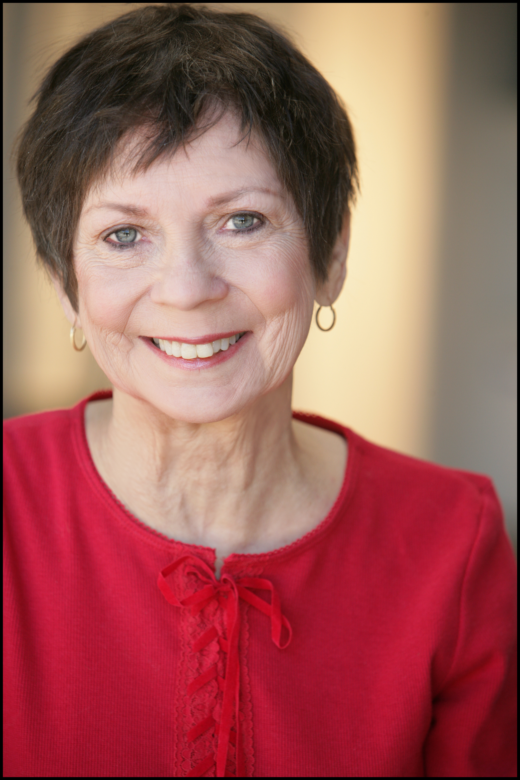 actor Jill Basey large photo