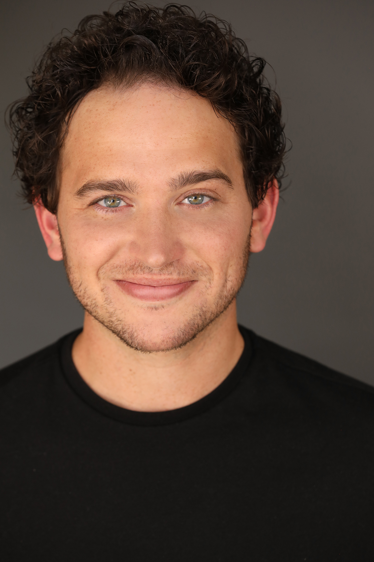 actor Patrick Sebes large photo