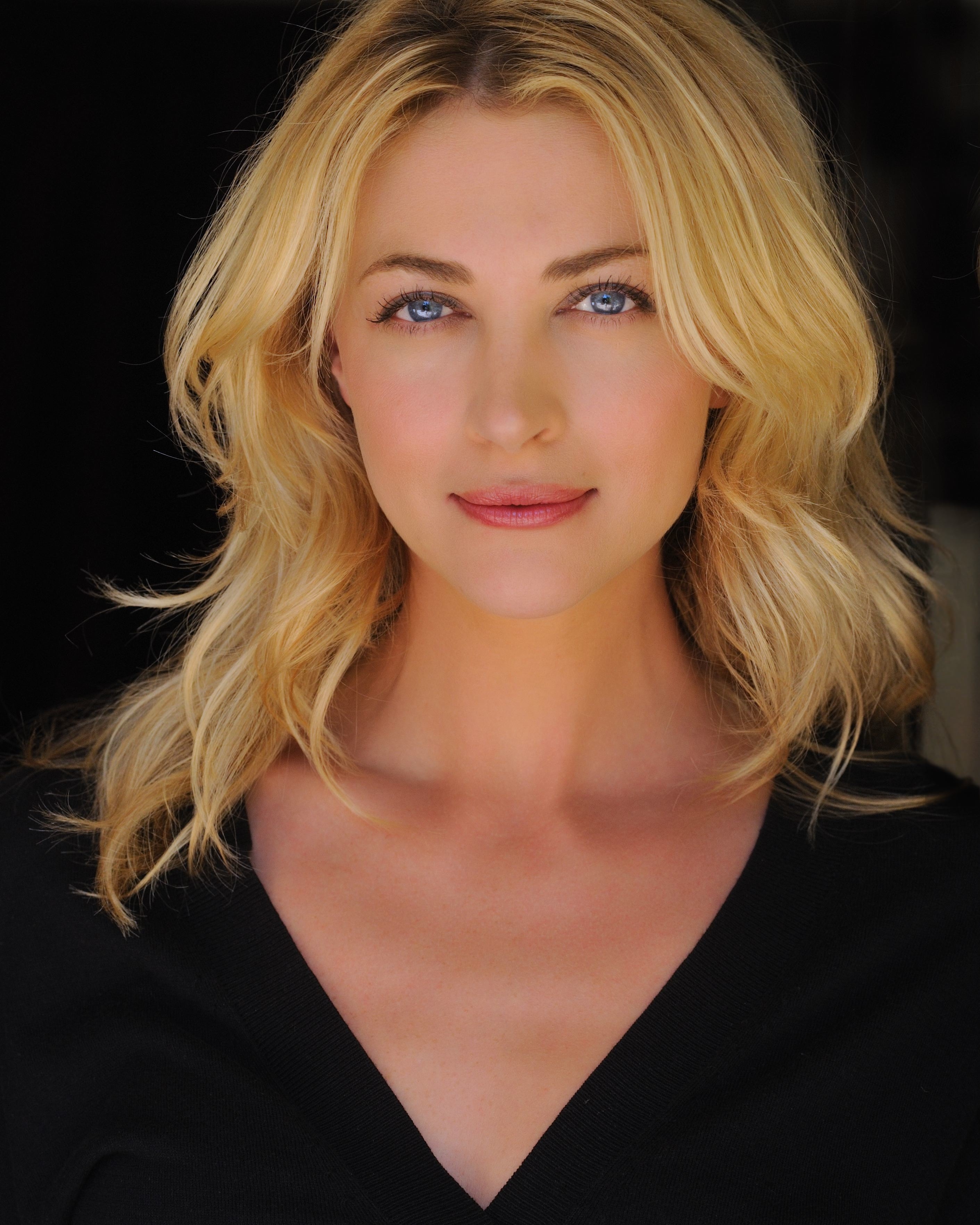 actor Jennifer Baxter large photo