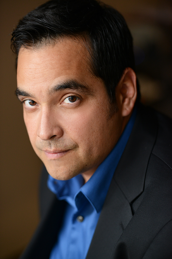 actor Dominic Flores large photo