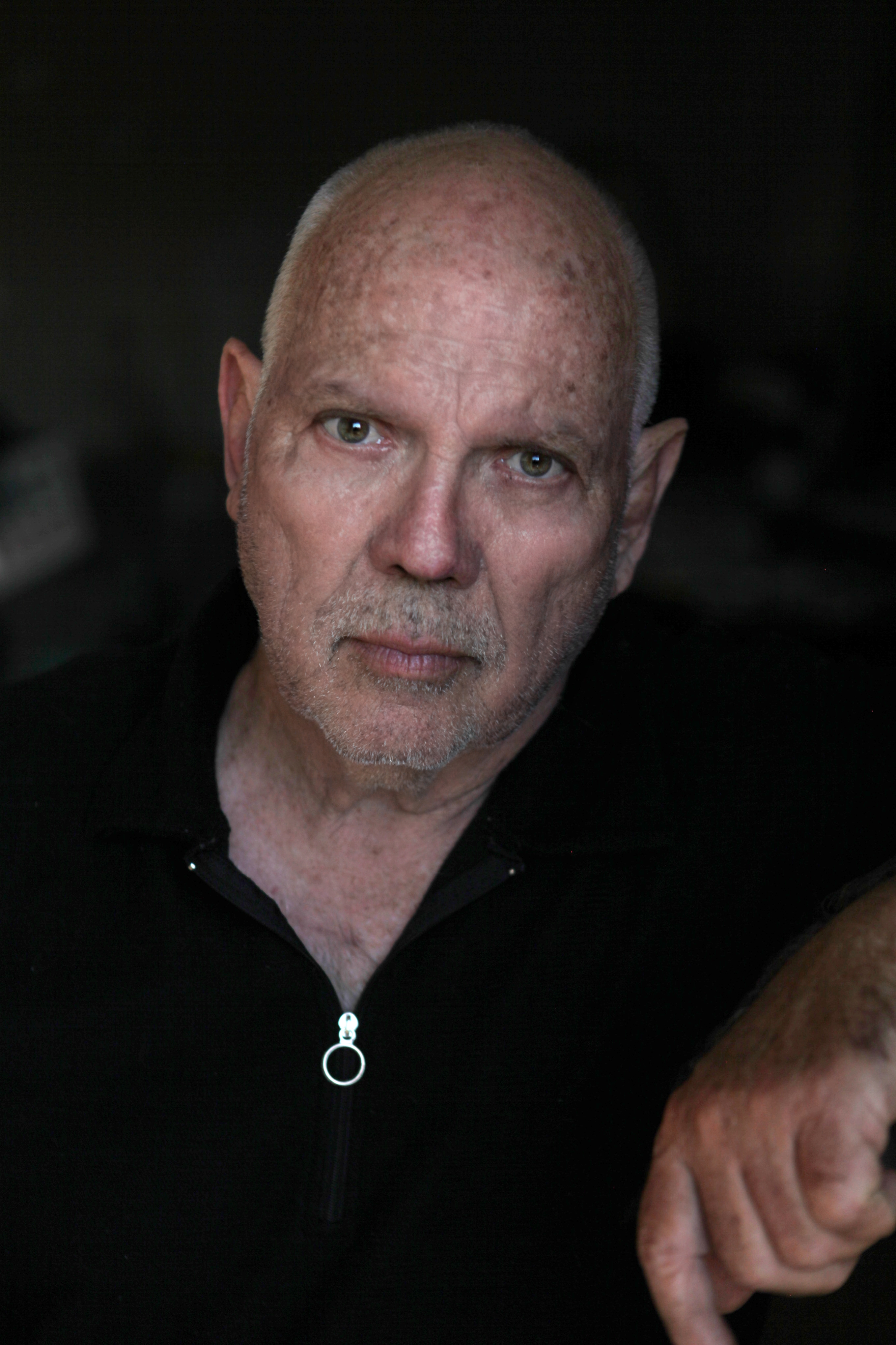 actor Robert Gould large photo