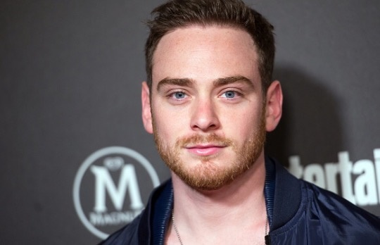 actor Michael Drayer large photo