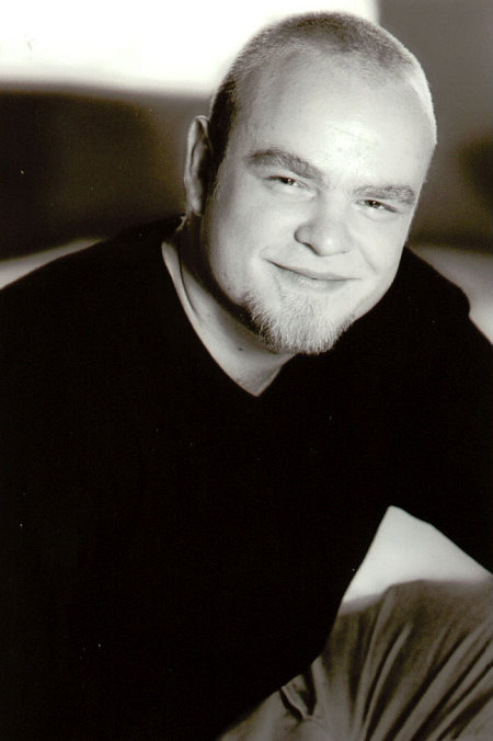 actor Michael Adamthwaite large photo