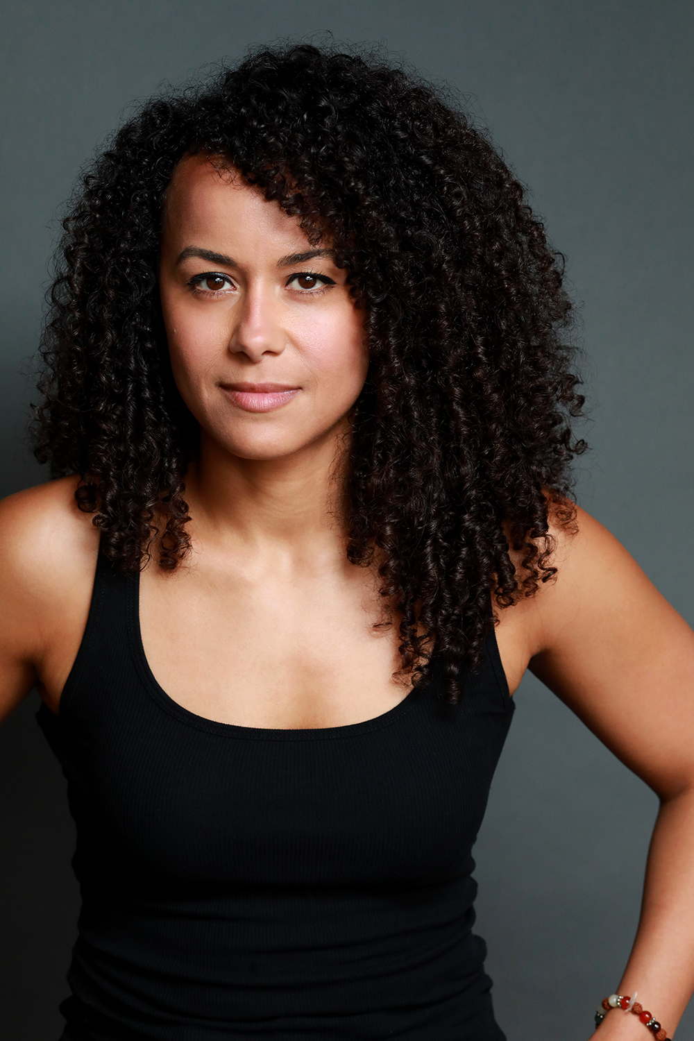 actor Kara Flowers large photo