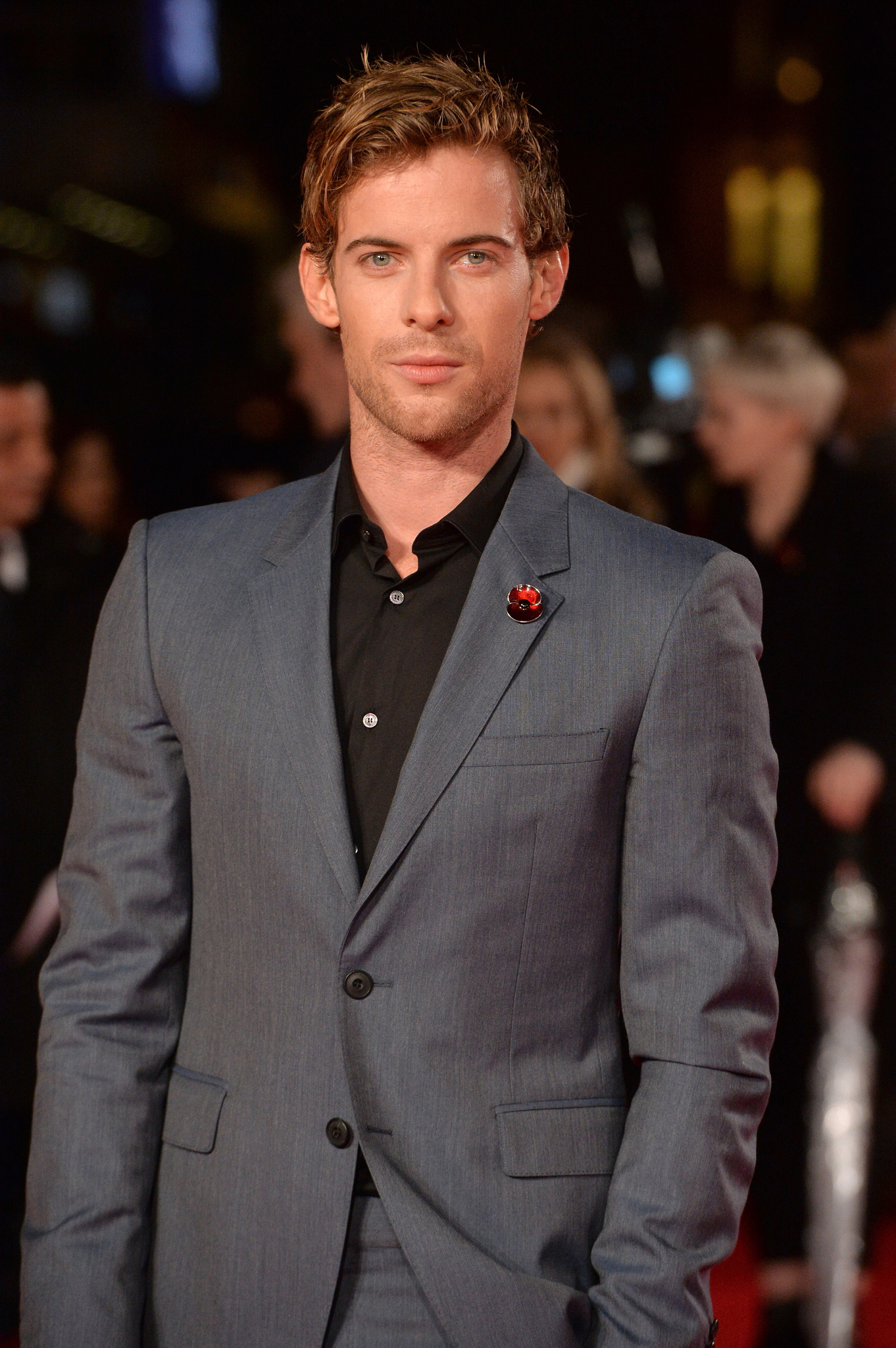 actor Luke Treadaway large photo