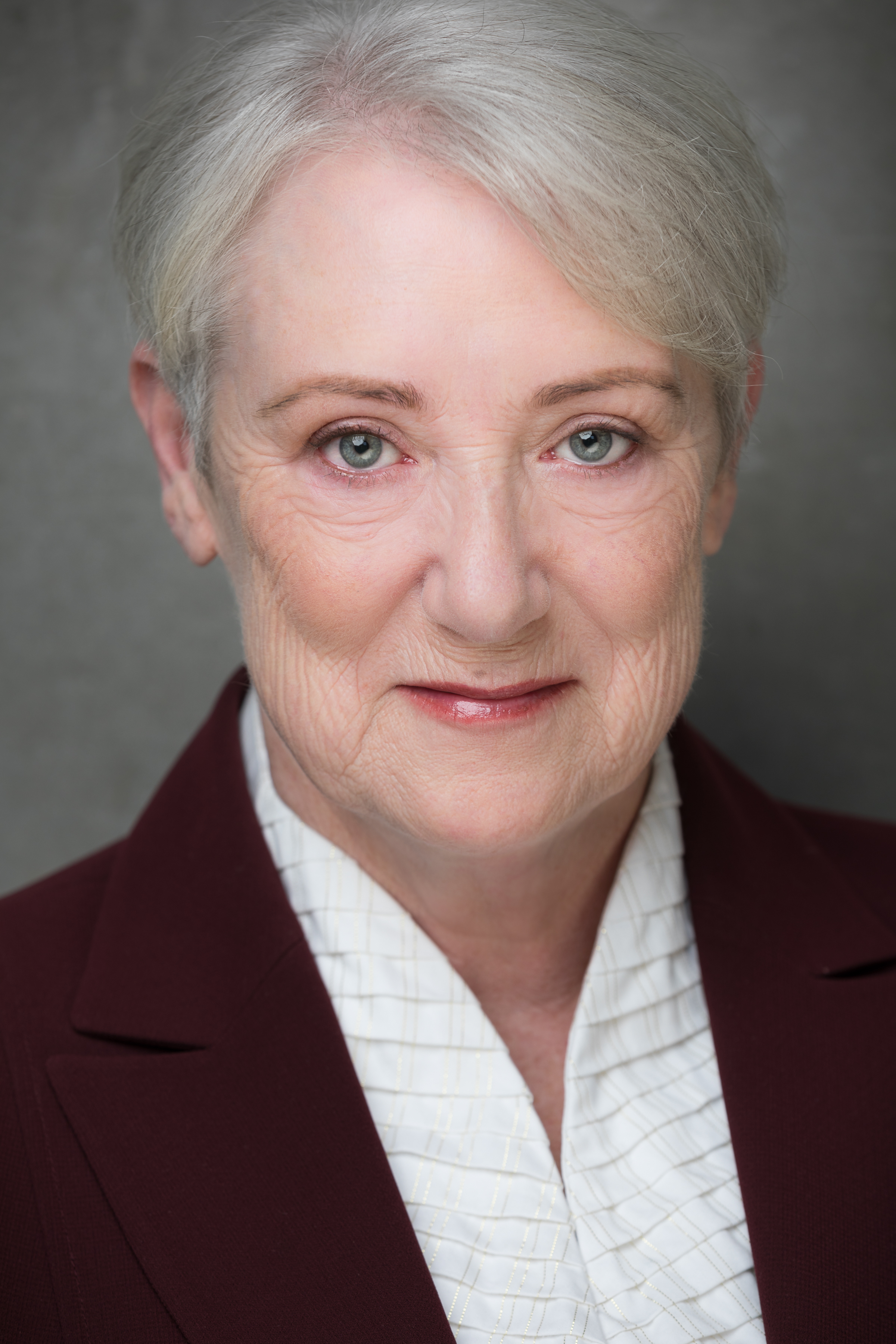 actor Trish Egan large photo